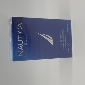 2419- Nautica Men's Made In Spain NWT
